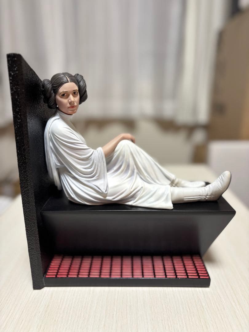 ジェントルジャイアント スターウォーズ 1/6 レイア スタチュー