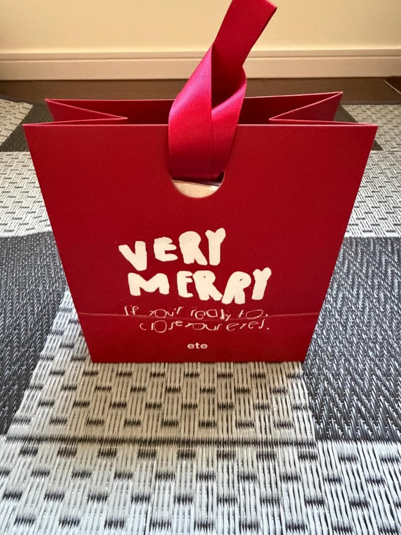 【未開封・ギフト仕様】ete [シャンデリア] K18YG クォーツ ピアス