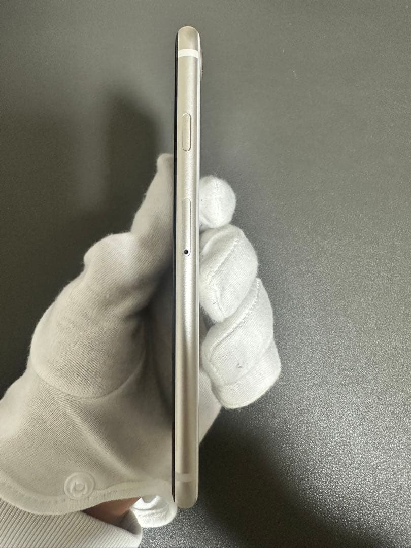 iPhone SE3 第3世代 128GB SIMフリー バッテリー100% 白