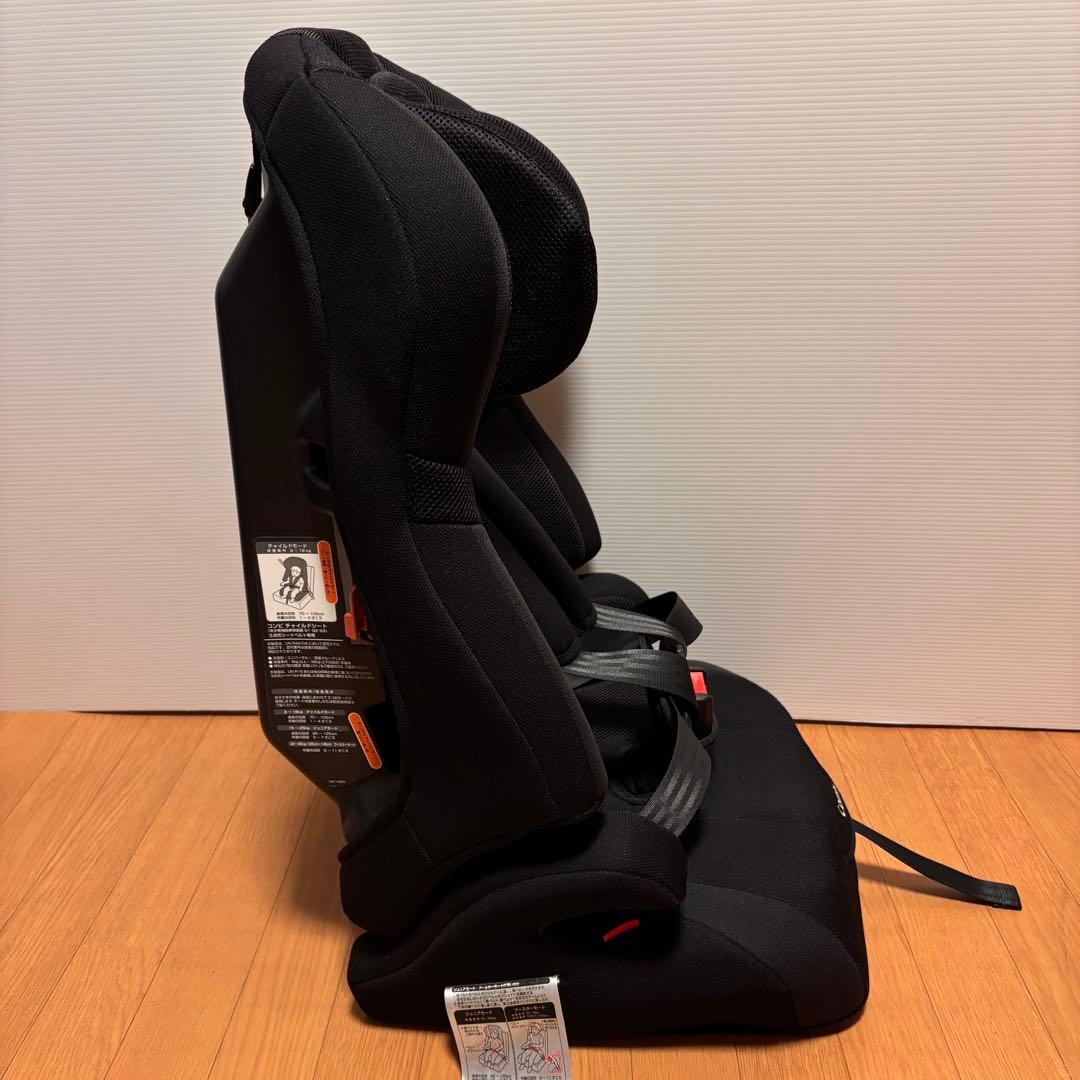 【美品】Combi チャイルドシート ブラック ジョイトリップエアスルーGG