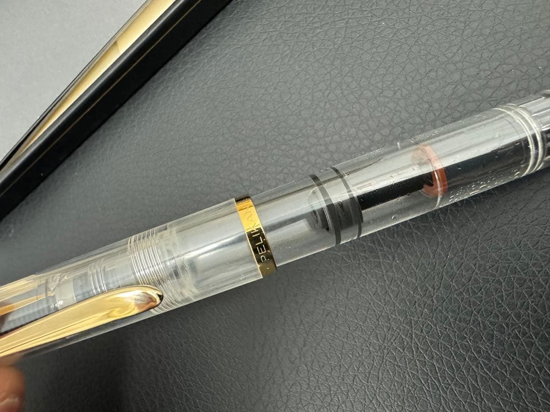 【合馬公式アカウント3さん専用】Pelikan 万年筆 透明・黒・金
