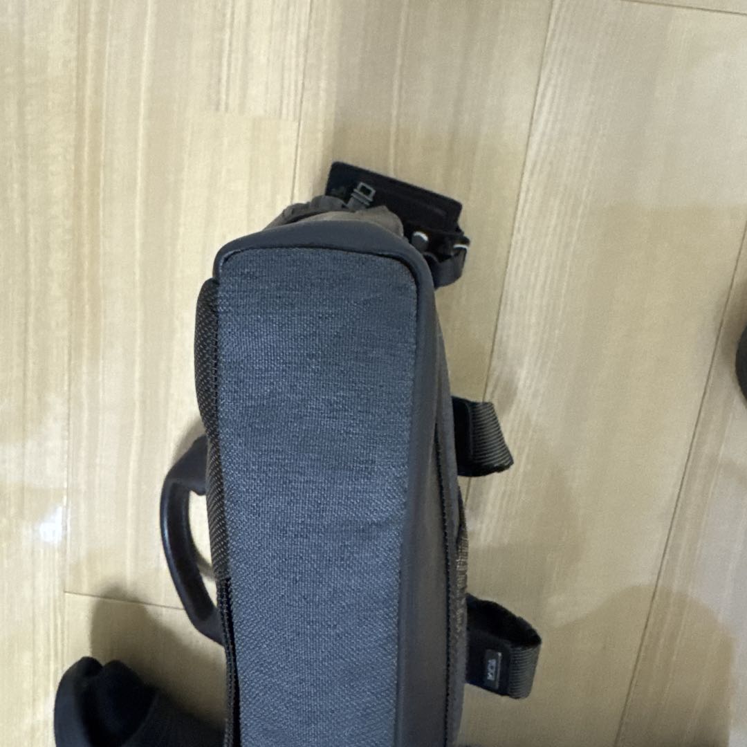TUMI グレー/チャコール　ブリーフケース