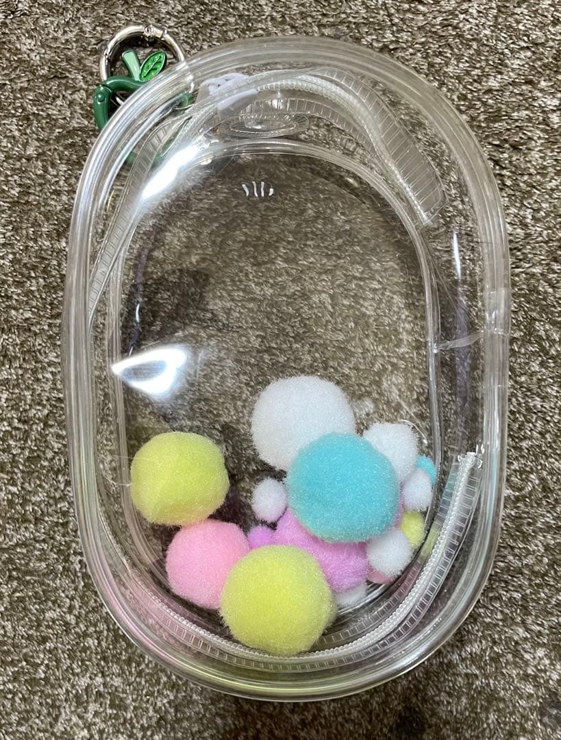 ミセスグリーンアップル メメルマスコットキーホルダー （洋服付き）