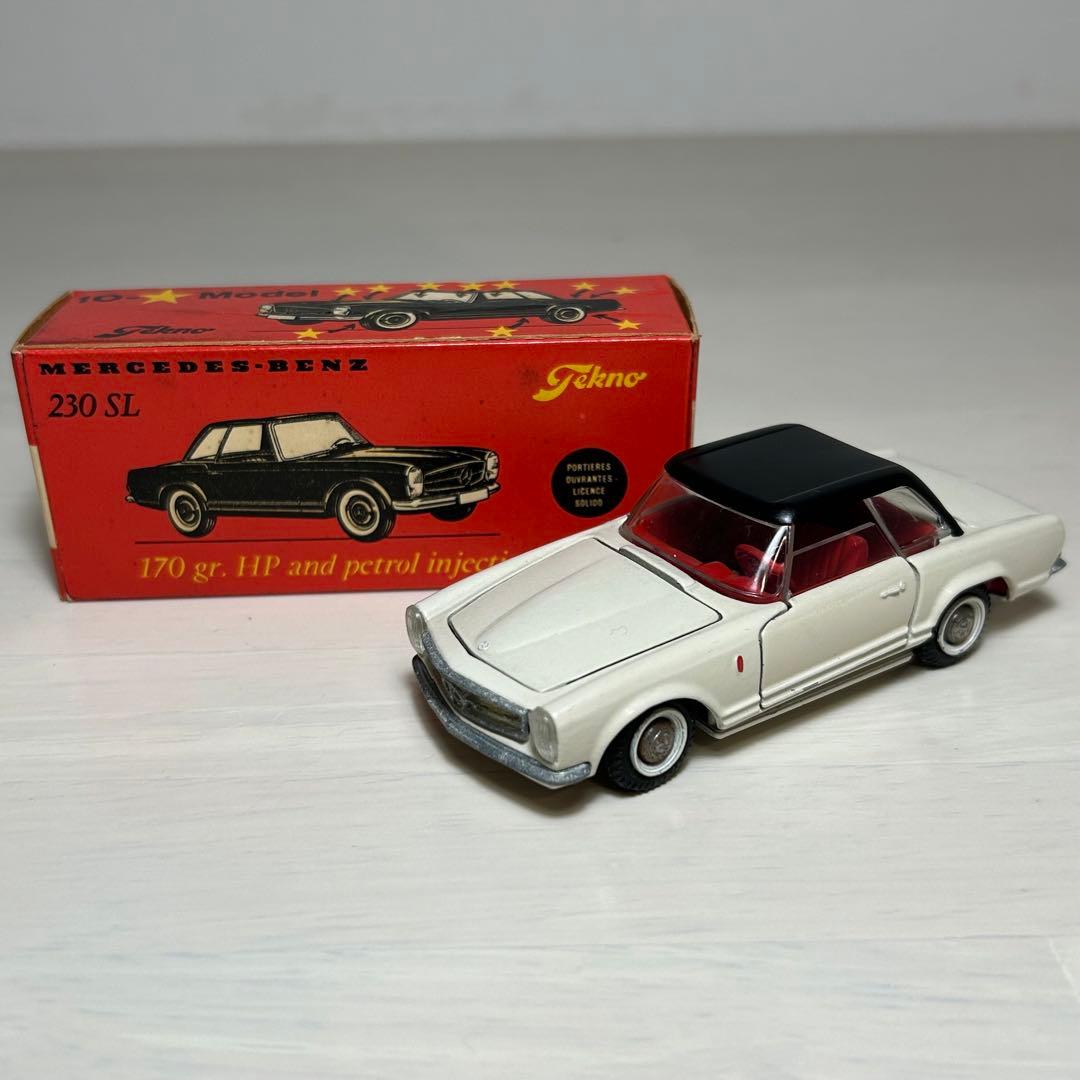 ミニカー Tekno Mercedes-Benz 230 SL