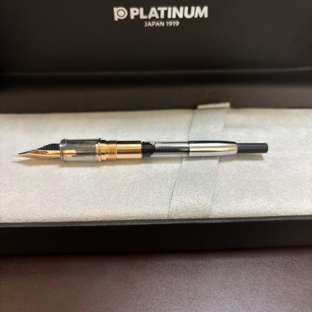 プラチナ万年筆　ニース ロゼ　細字 万年筆 センチュリー F