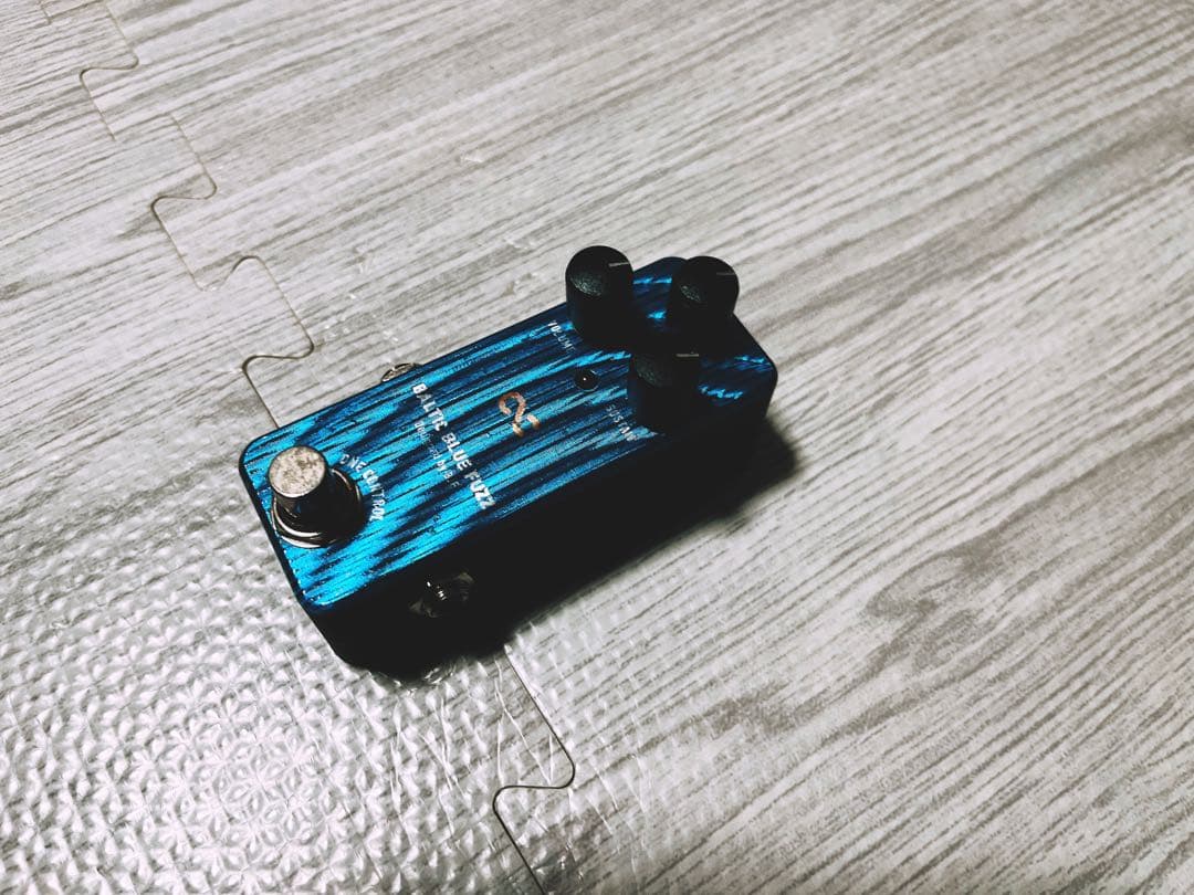 ギター OneControl Baltic Blue Fuzz