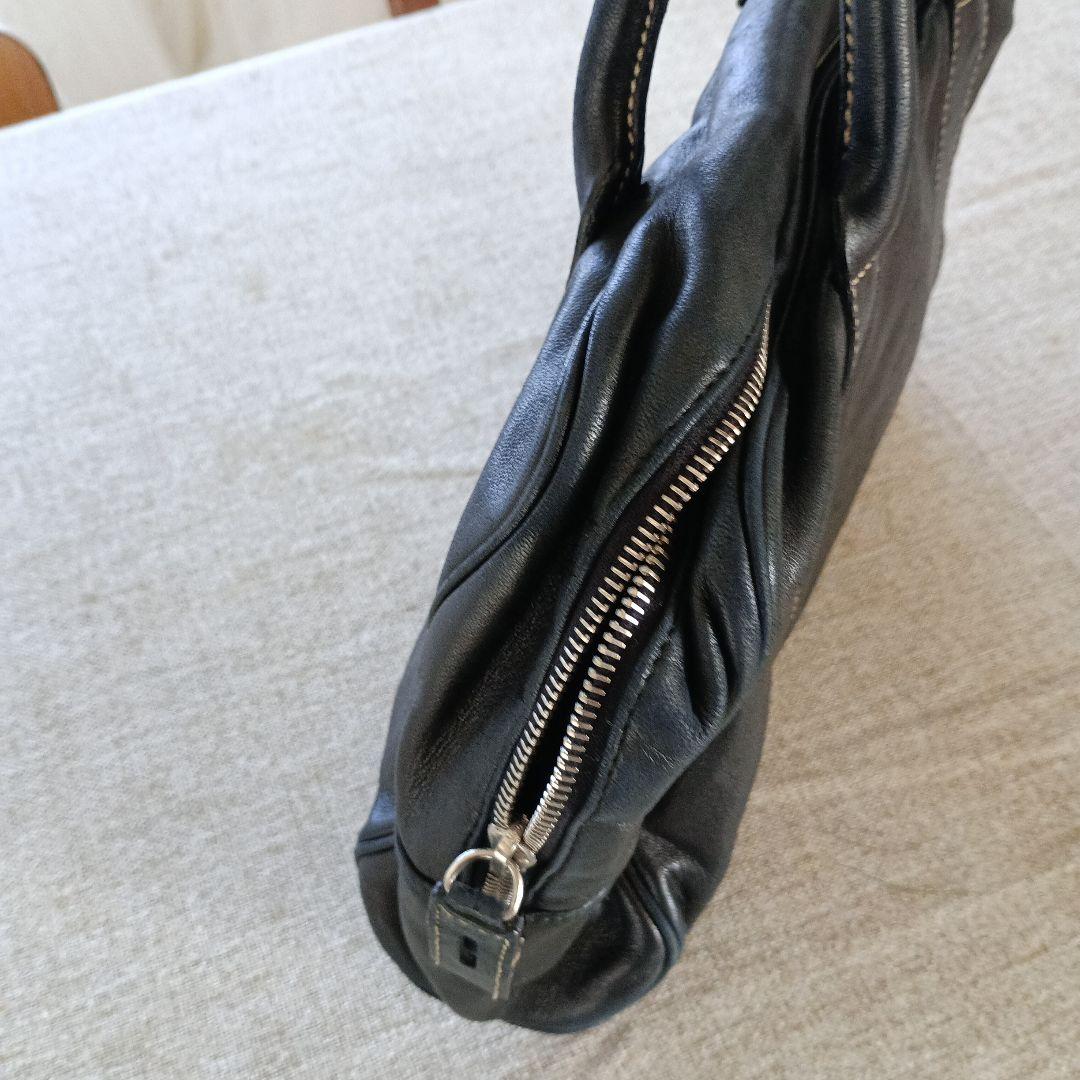 PRADA ブラックレザー バッグ