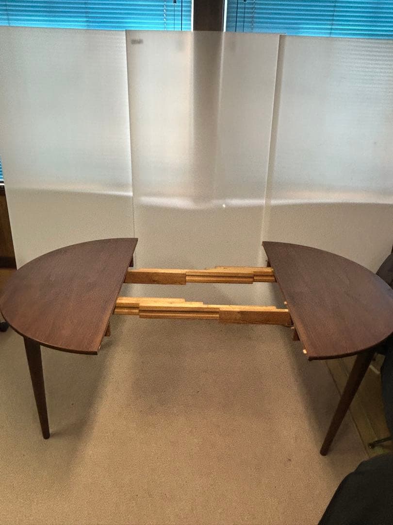 ダイニングテーブル a.y