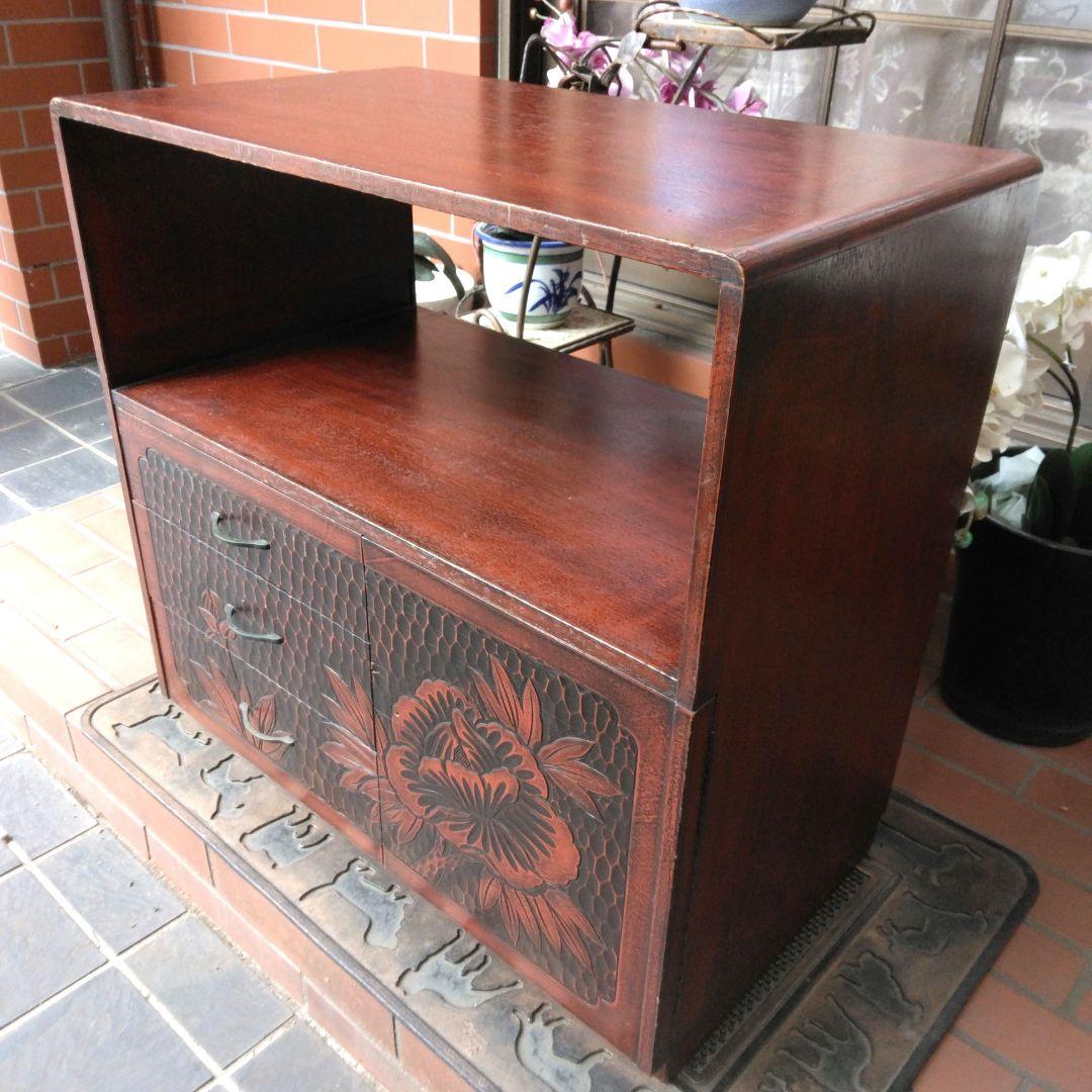 鎌倉彫の 小型 茶箪笥、整理棚 または、テレビ台