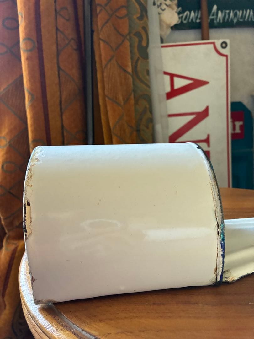 フランス　アンティーク　ホーロー　壁掛け　ブラシホルダー　ホワイト　小物収納レア