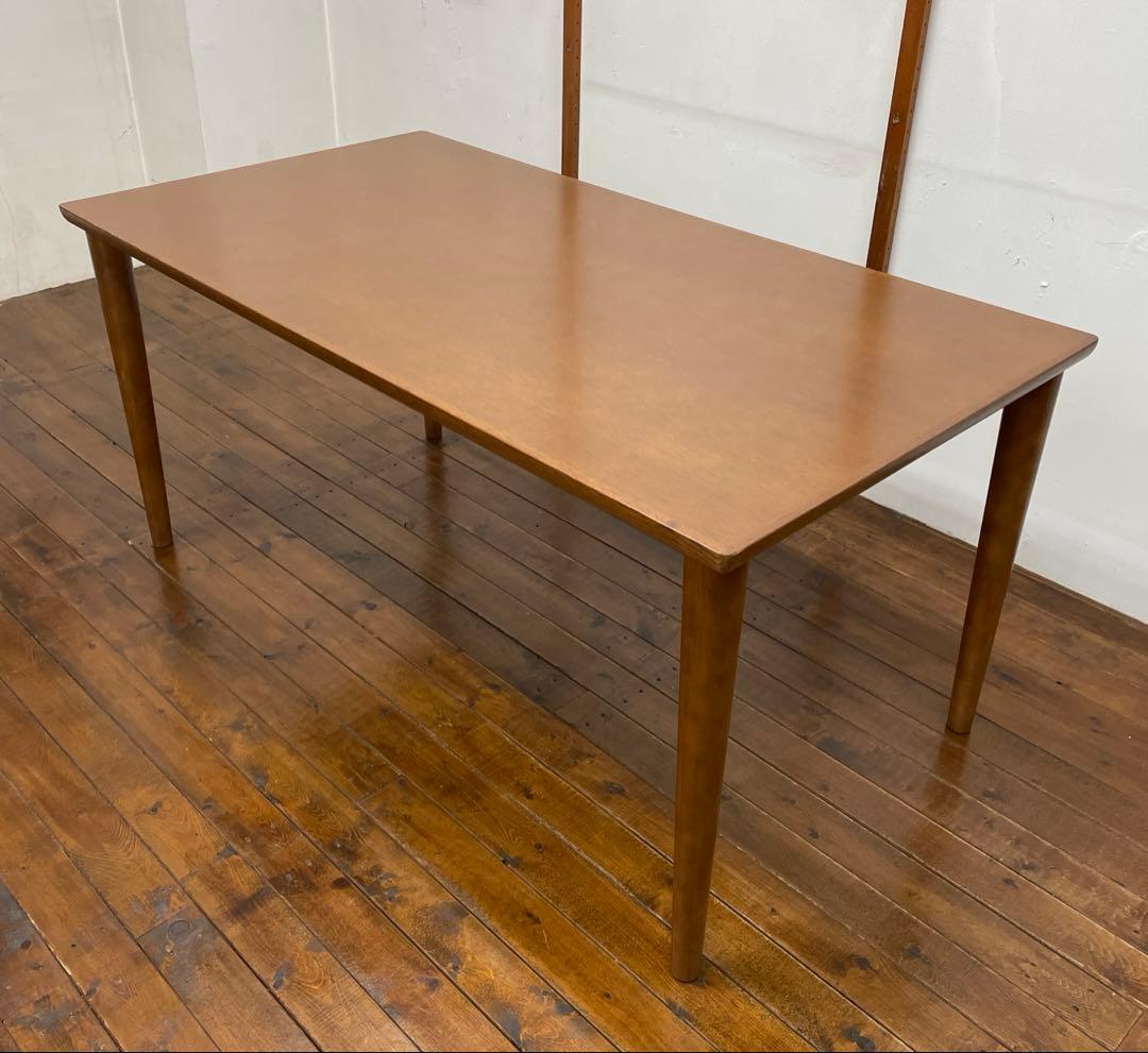 カリモク60ダイニングテーブル　1500ウォールナット【使用品】