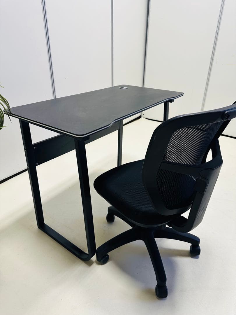 ブラック パソコンデスクとメッシュチェアセット WNYOS