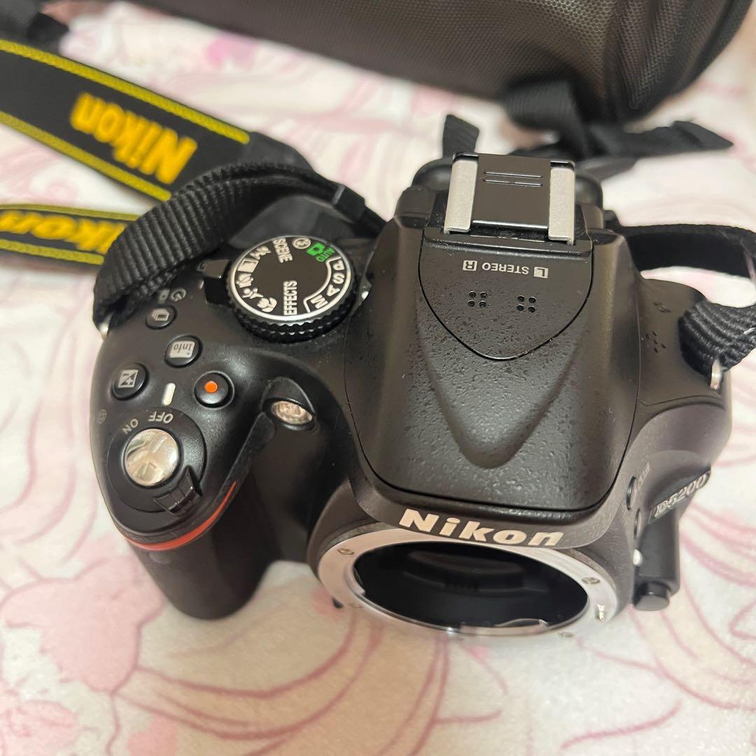Nikon D5200 ダブルズームキット ブラック