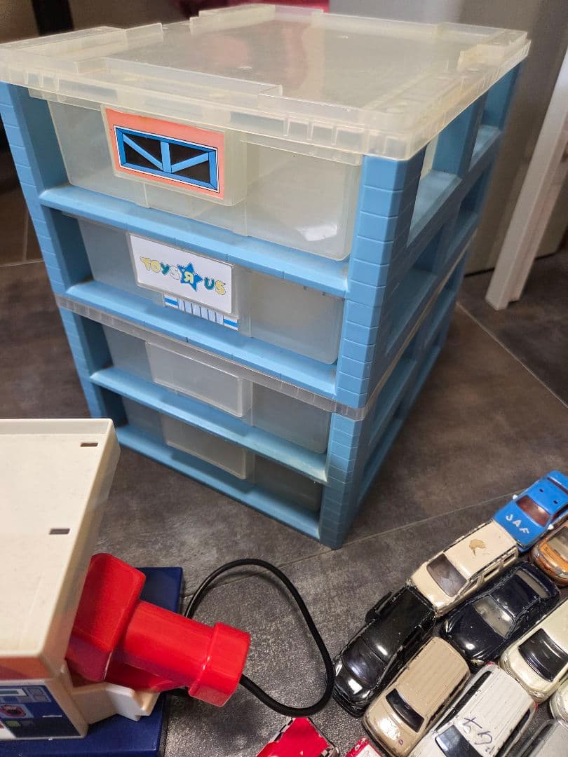 トミカ 80台以上　レトロ　ロングトミカ ENEOSガソリンスタンド付き