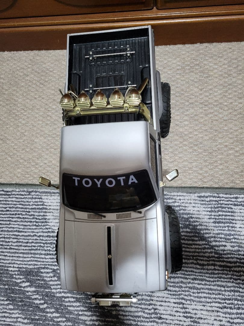 タミヤRCカー1/10トヨタハイラックスハイリフトMFC-02フルオペプロポ付き