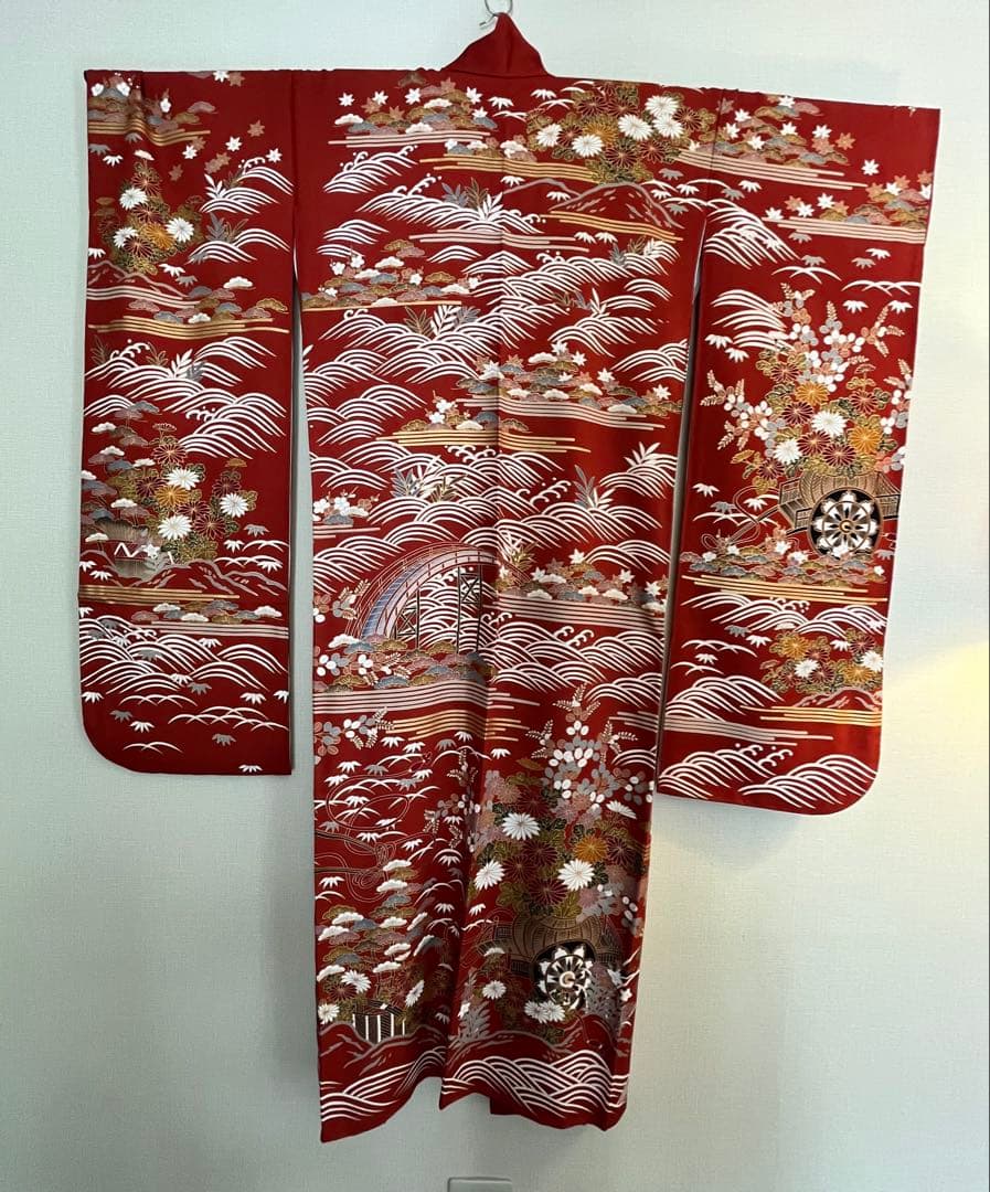 美品　ビッグサイズ　上正絹振袖　サビ朱色地花御所車