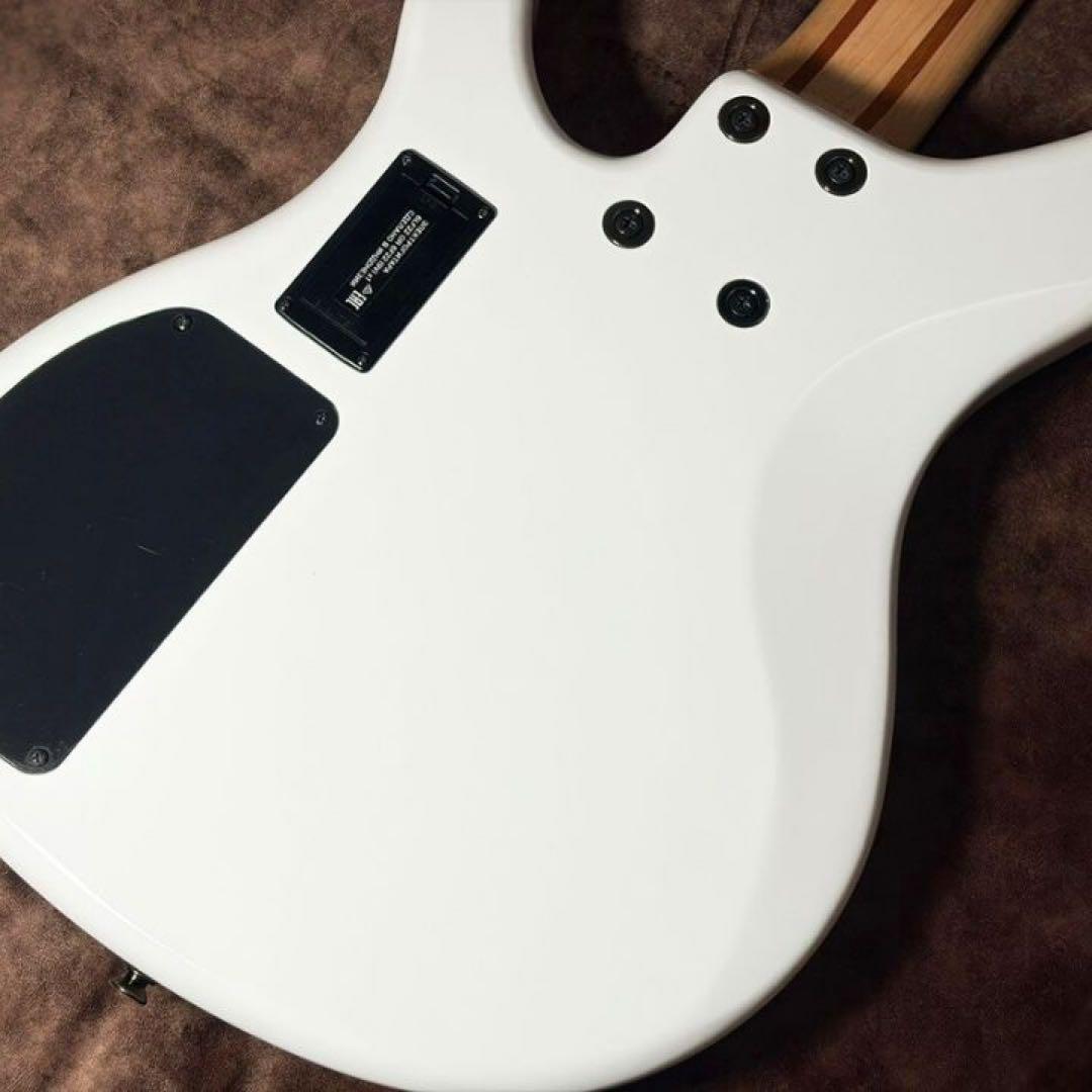 YAMAHA / TRBX304 エレキベース 純正ソフトケース、ストラップ付き