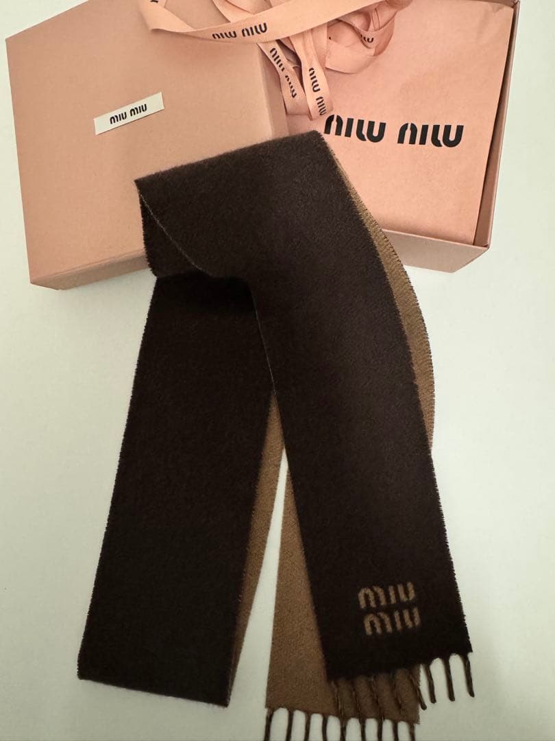 MIUMIU カシミヤスカーフ ブラウン