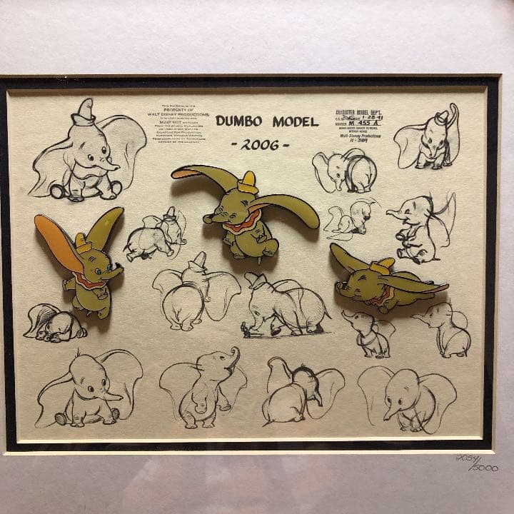 ダンボ　絵画　ピンバッジ　ディズニー　アート