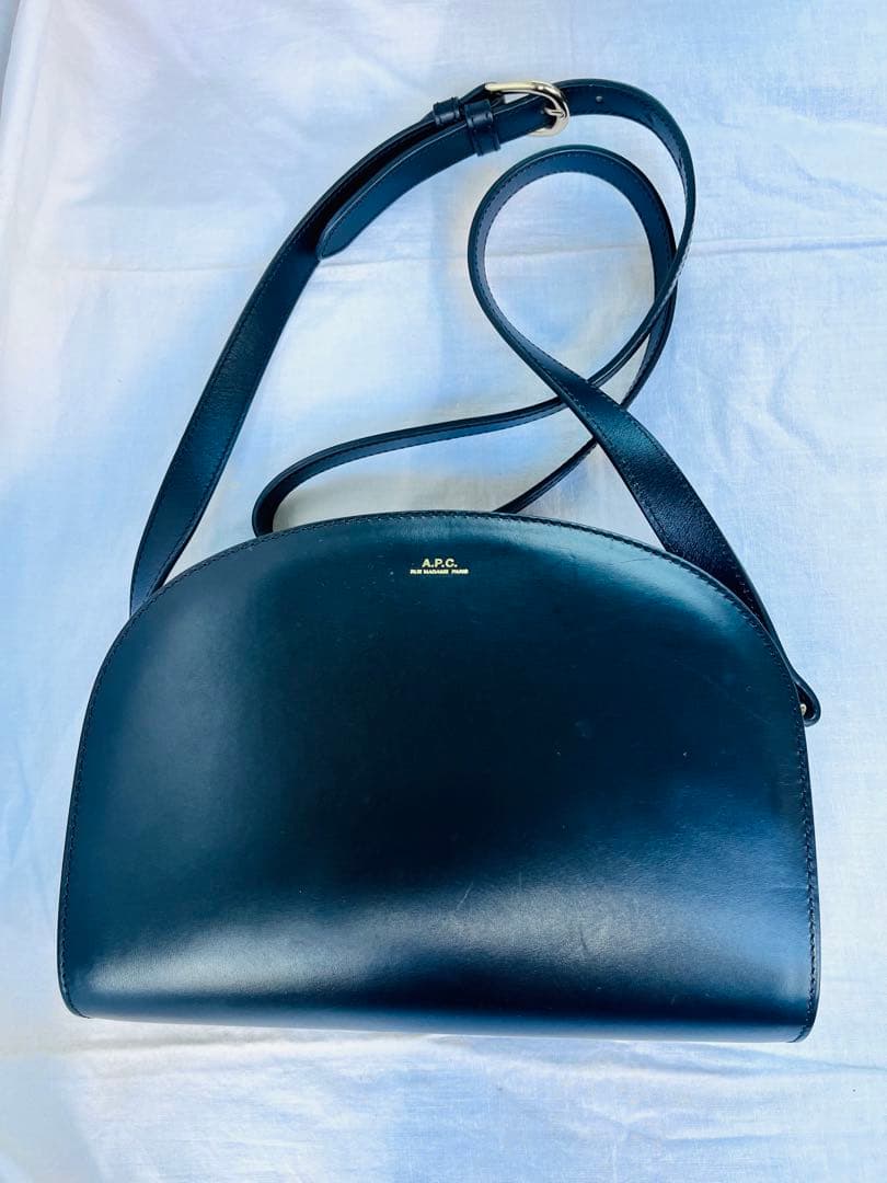ピーマン☆A.P.C. ハーフムーン　バッグ