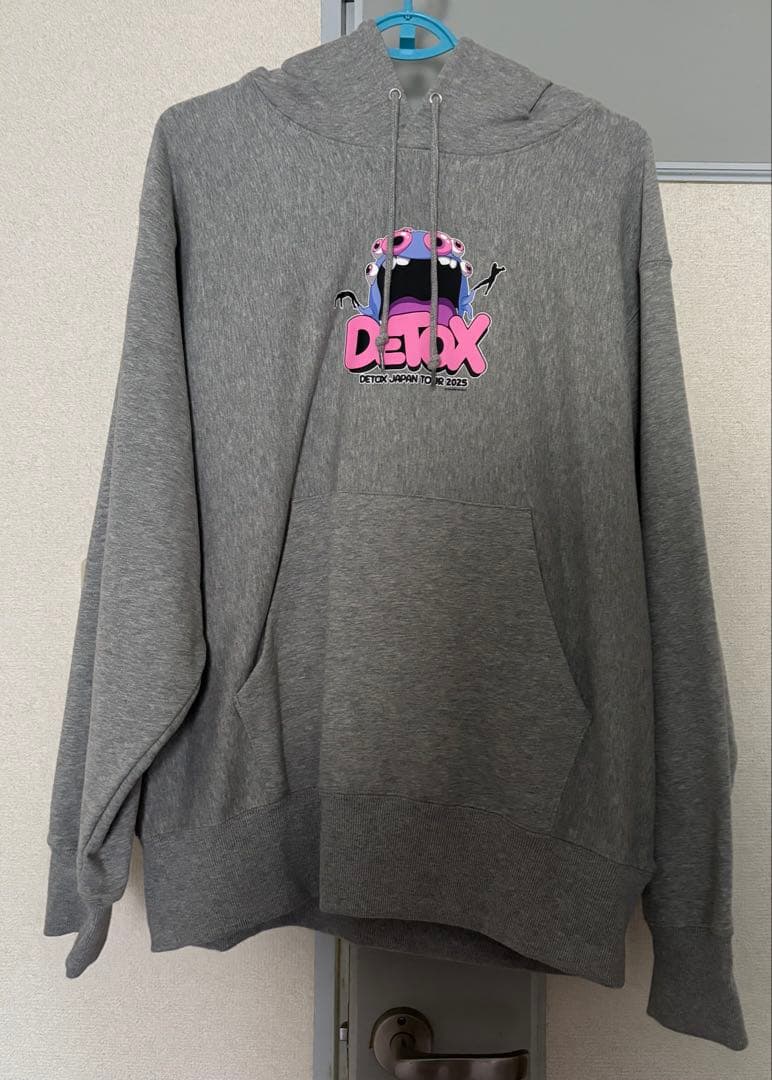 ワンオクロックパーカー