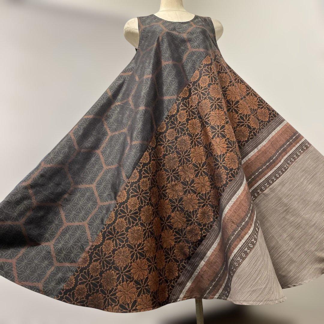 着物ワンピーステントラインロング丈《9》大島紬や紬等(7マルキ含)Mサイズくらい