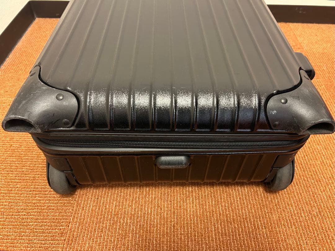 【RIMOWA リモワ】機内持ち込みサイズSALSA サルサ(2輪 /ブラック)