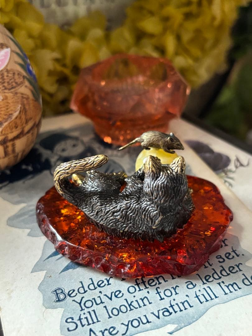 入手困難◆新品◆ロシア製ブロンズと琥珀、猫とネズミ