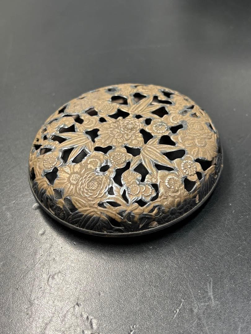 【極美品】諏訪蘇山作 香炉 青磁 三足香炉 純銀 花刻透し火屋 信幸造