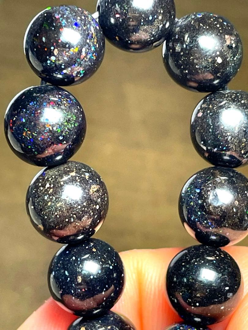 【新入荷】超高品質　ブラックマトリックスオパールブレス9.7㎜（新品未使用）虹色