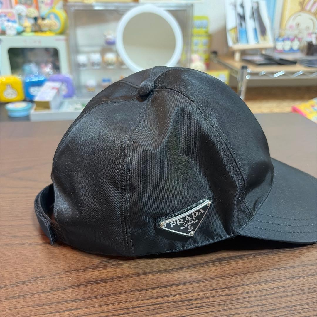 PRADA ブラック キャップ
