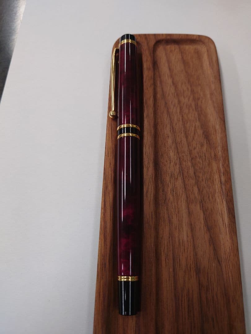 パイロット　万年筆　グランセ　レッドマーブル　ペン先14K585 字幅M 中字