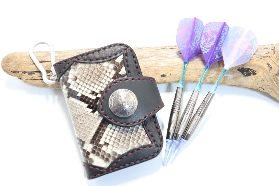 ☆　パイソンダーツケース　革色黒　糸色黒　　☆