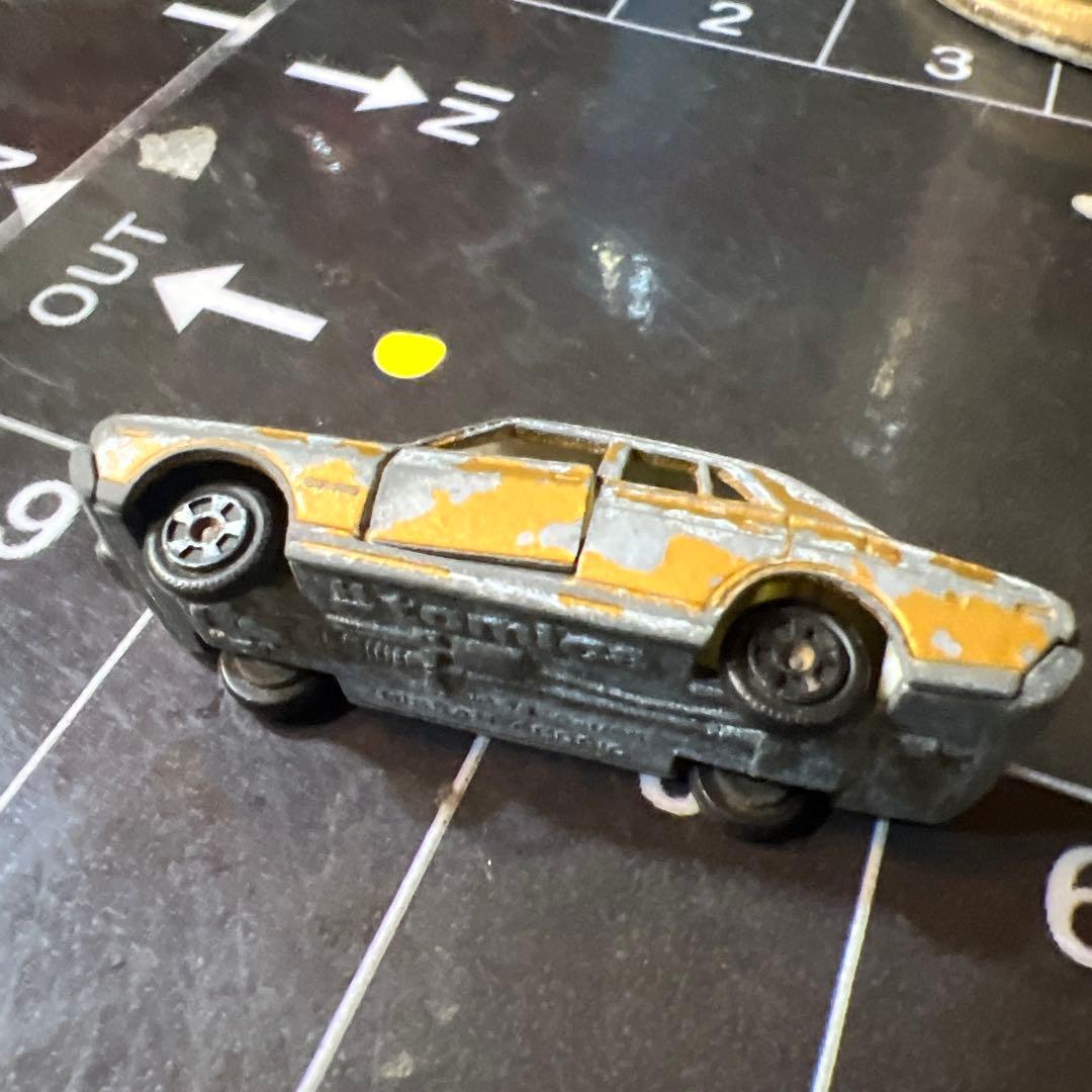 希少香港トミカ　日産セドリック　本体のみ