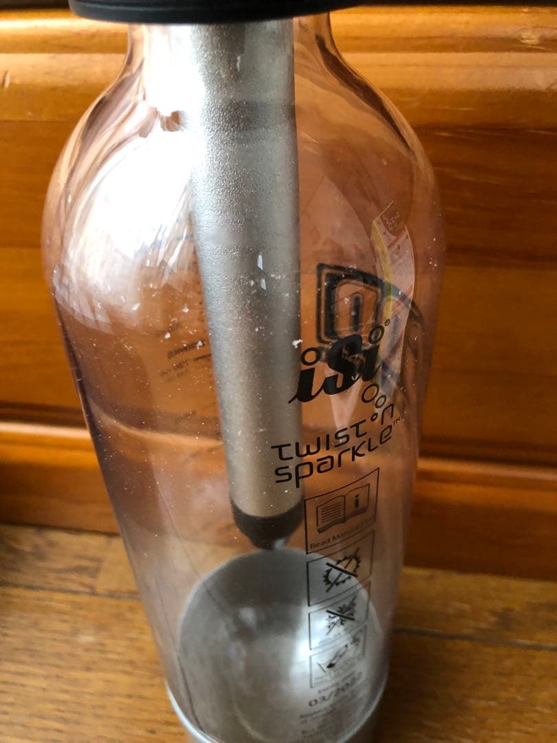 ツイスパソーダ本体（中古）isi ガスカートリッジ新品209本、本体付属品6本