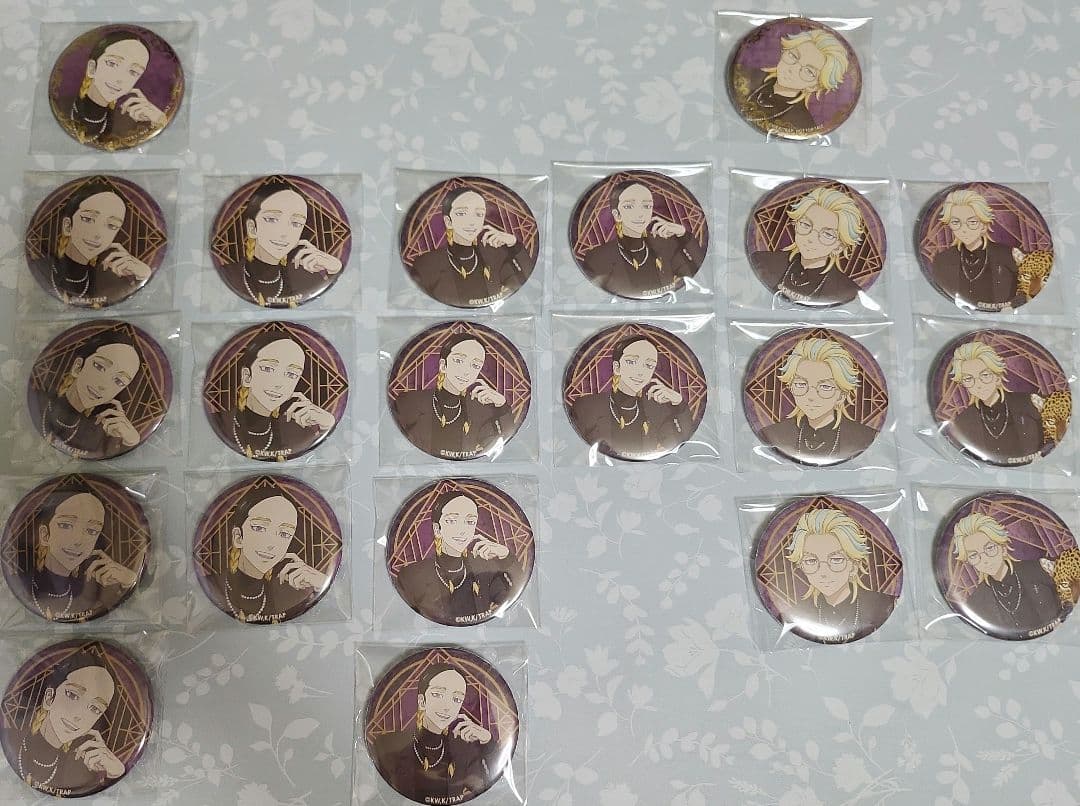 東京リベンジャーズ majestic beast 灰谷蘭 竜胆 缶バッジ 箔押し