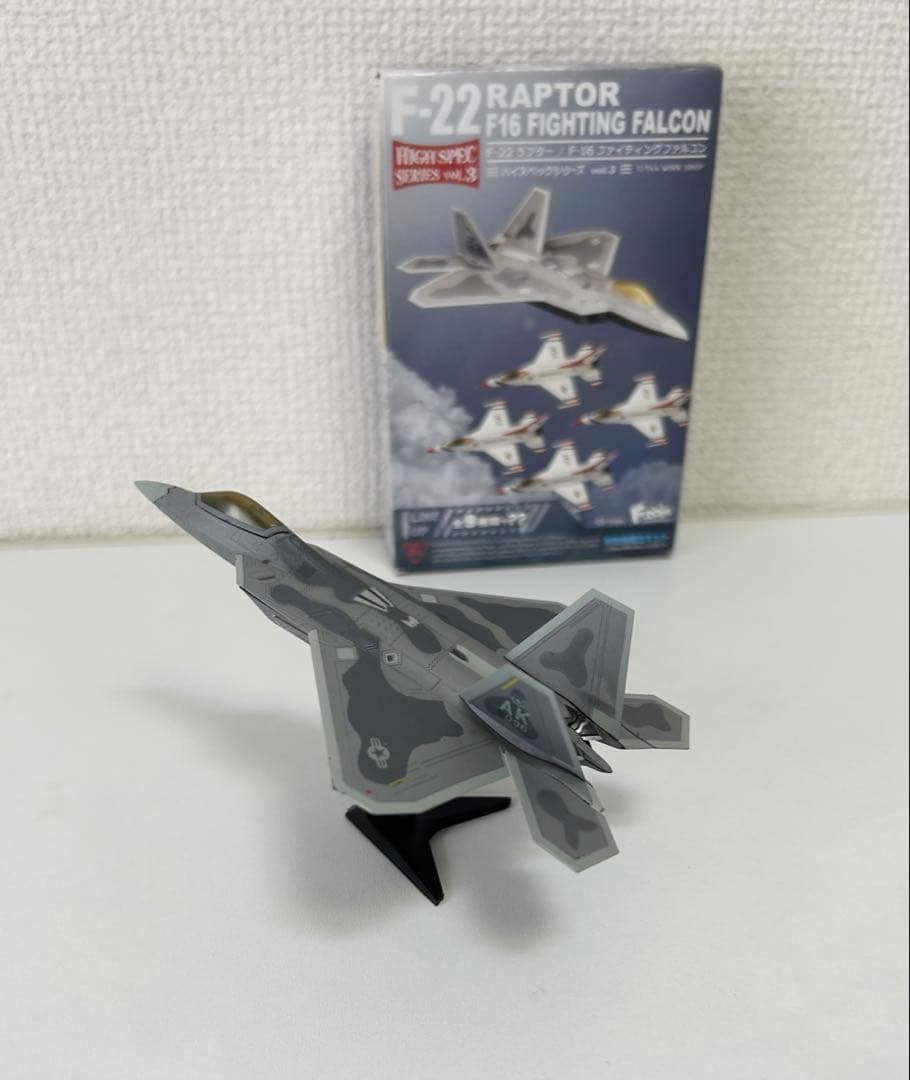 E-2C ホークアイ、F-22 ラプター まとめ売り　1/144スケール