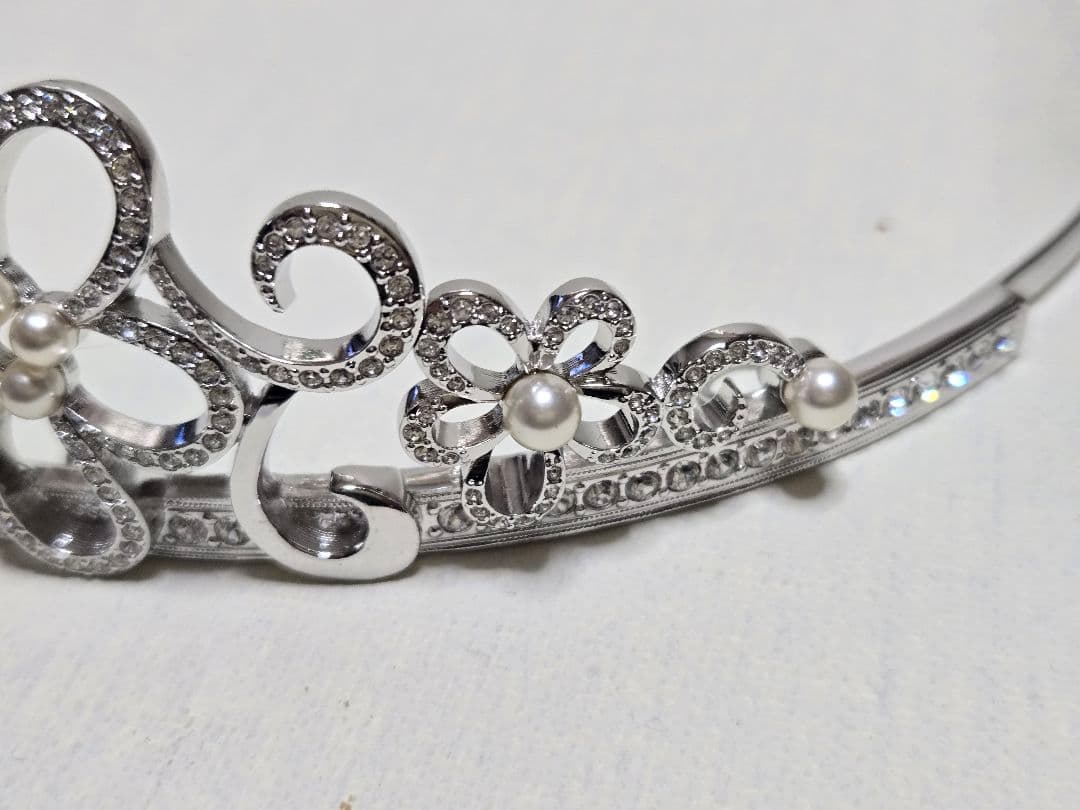 Swarovski クリスタル　プリンセス ティアラ