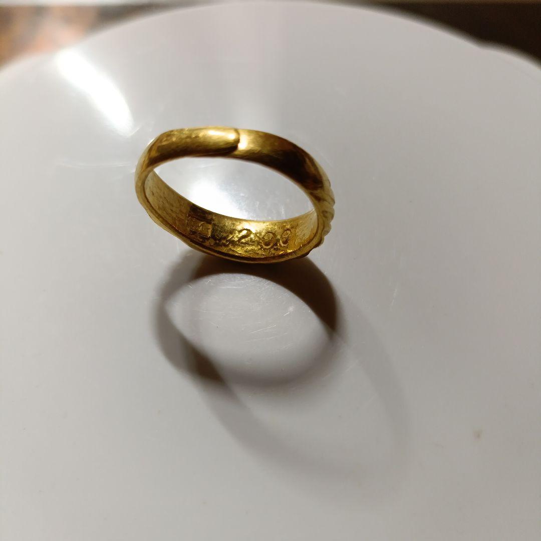 黒黒！　　　彫刻入りゴールドリング