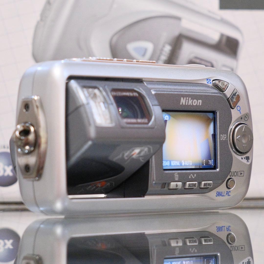 極美品 名機 動作品 平成レトロ Nikon COOLPIX E3500 自撮り
