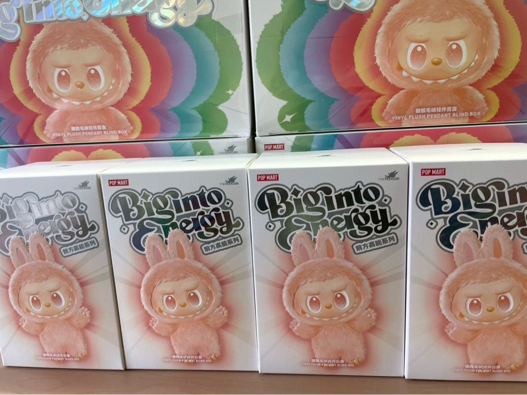 正規品・未開封4ピース ラブブ ポップマート ぬいぐるみ LABUBU エナジー