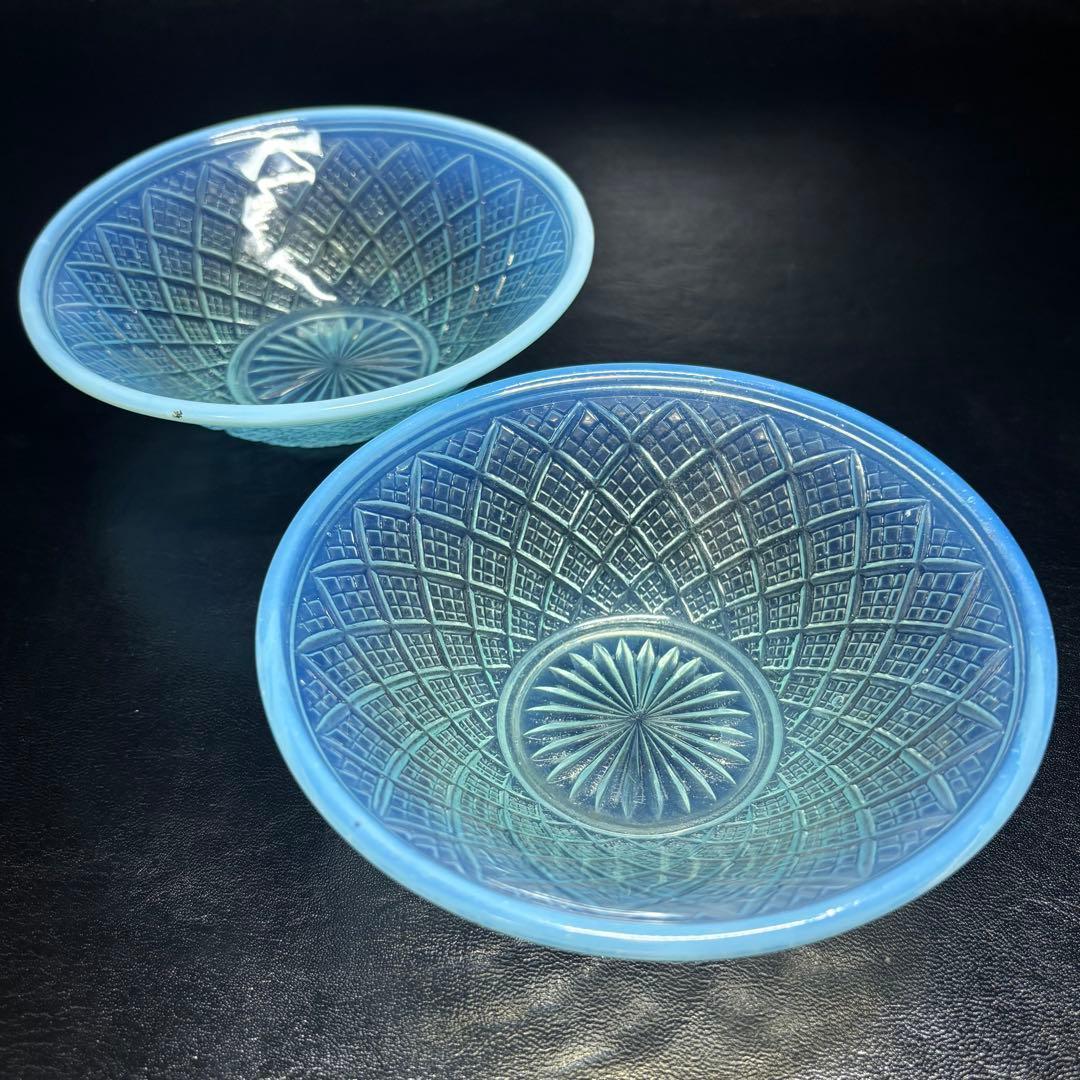 ★明治/大正ガラス！綺麗なブルーに乳白ぼかし小鉢/気泡ガラス/氷コップ/2個！★