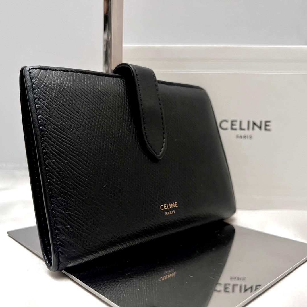 ◇美品◇セリーヌ　ストラップウォレット　二つ折り財布　ブラック　レザー