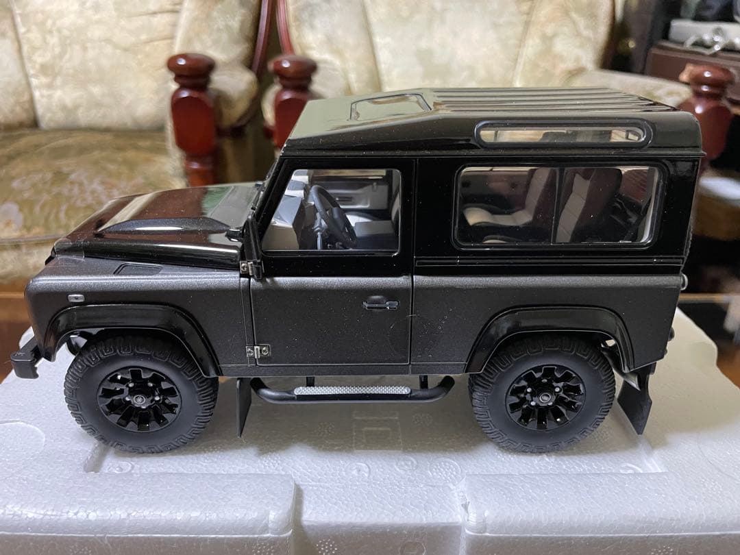 価格変更1/18 京商ランドローバー ディフェンダー90 オートバイオグラフィー