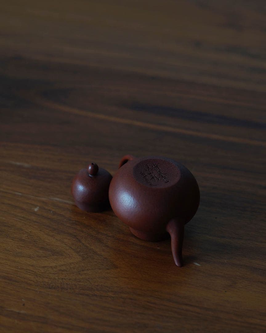 唐物紫砂壺  孟臣製 清泉石上流 朱泥 急須 時代品 煎茶道具 美術品