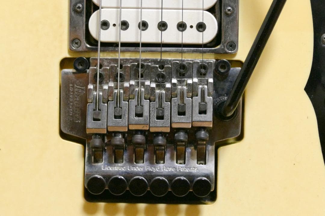 アイバニーズ エレキギター PGM30 （ポールギルバートシグネチャー）【中古】