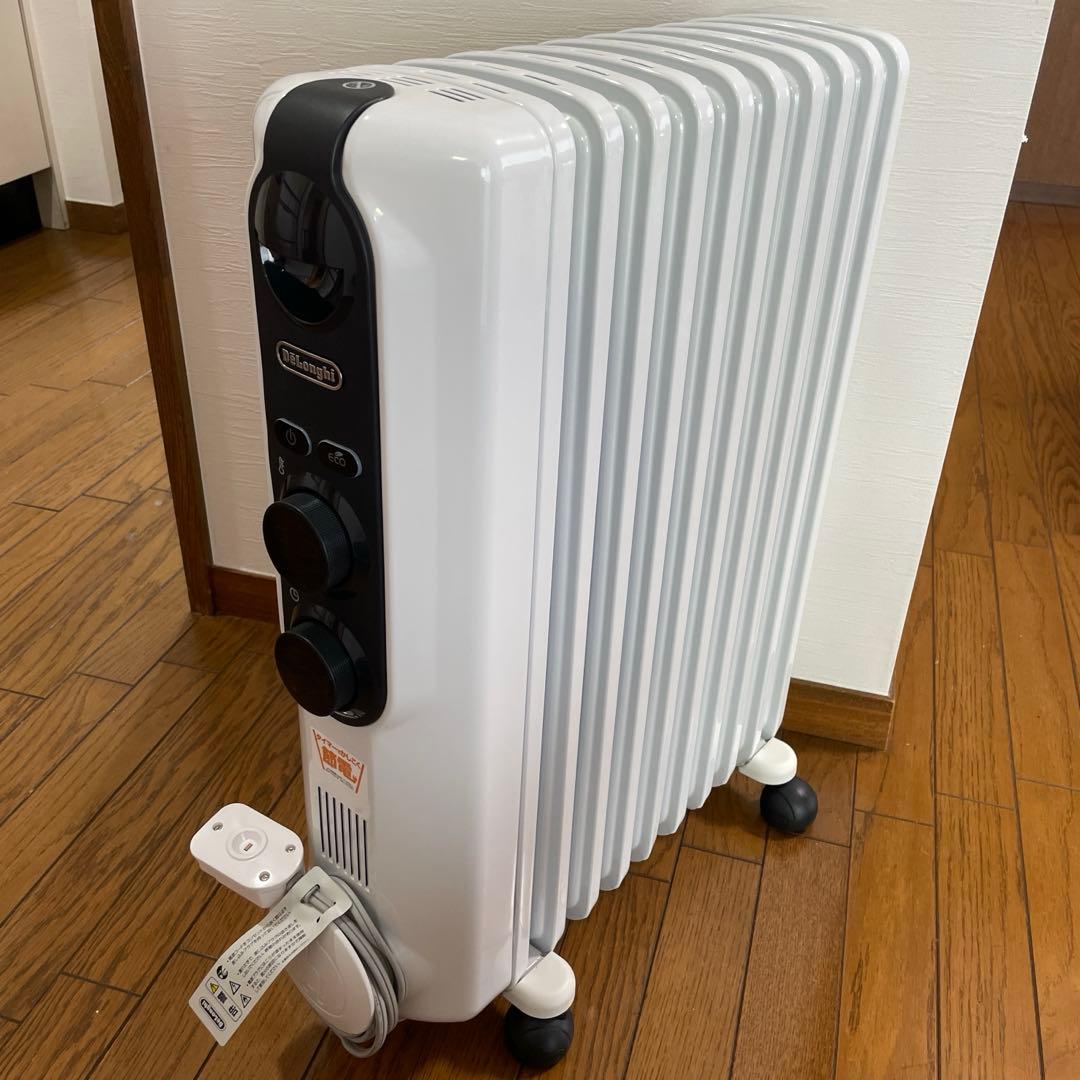 ◎極美品◎デロンギ アミカルド オイルヒーター RHJ35M1015-BK