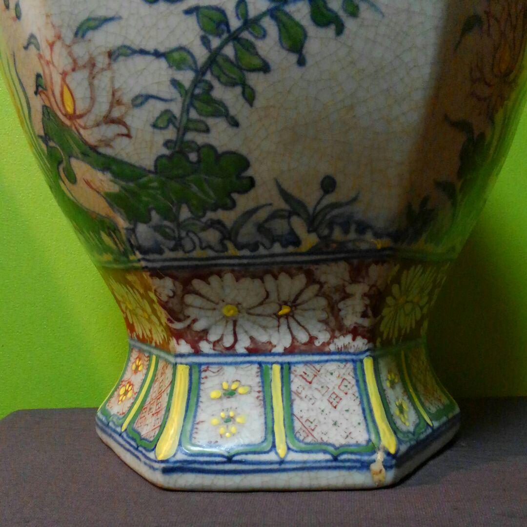 中国美術 5彩六角形壺　高さ35㎝