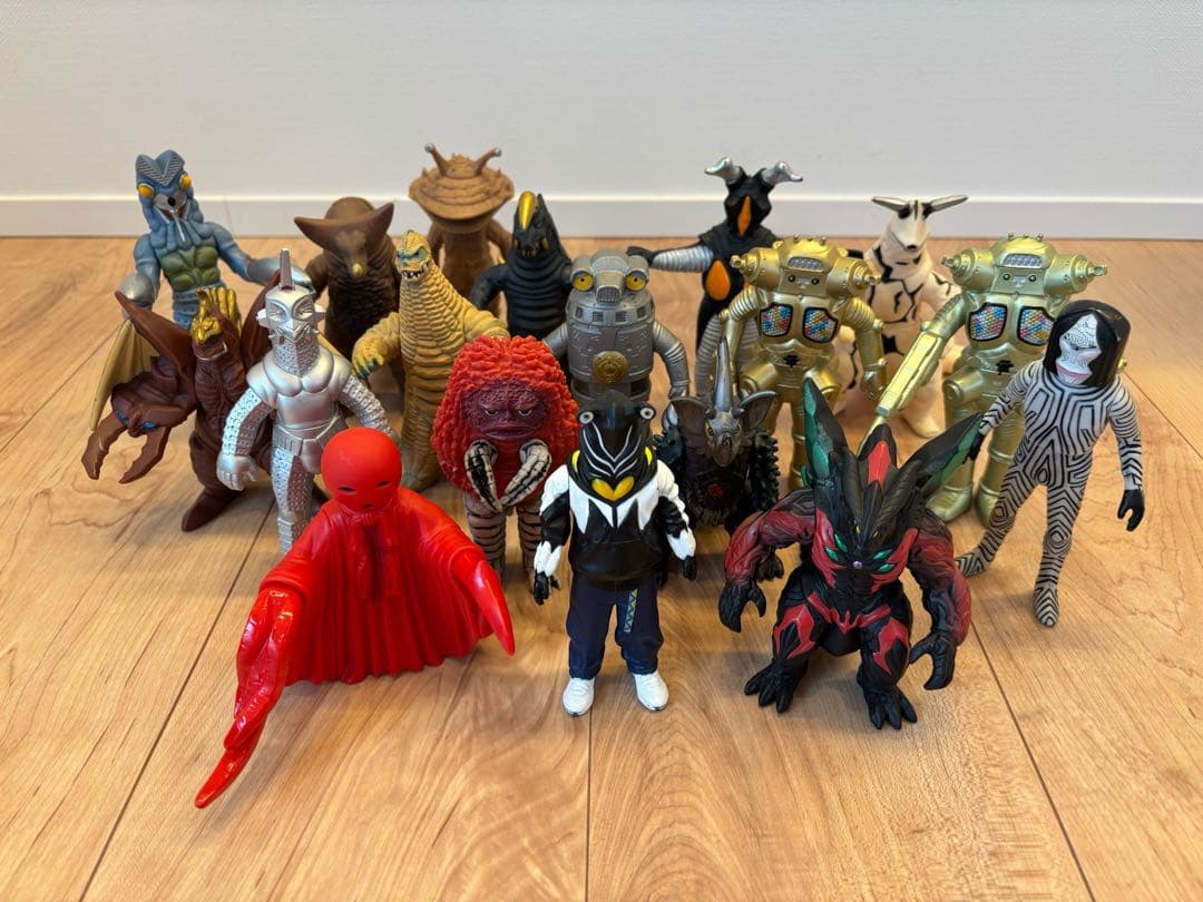 ウルトラ怪獣シリーズ　怪獣ソフビ17体セット バンダイ