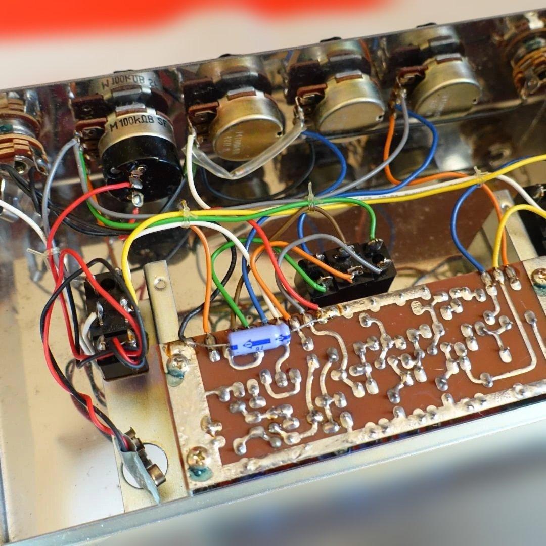 超希少ヴィンテージ「Roland AF-101 Bee Baa」